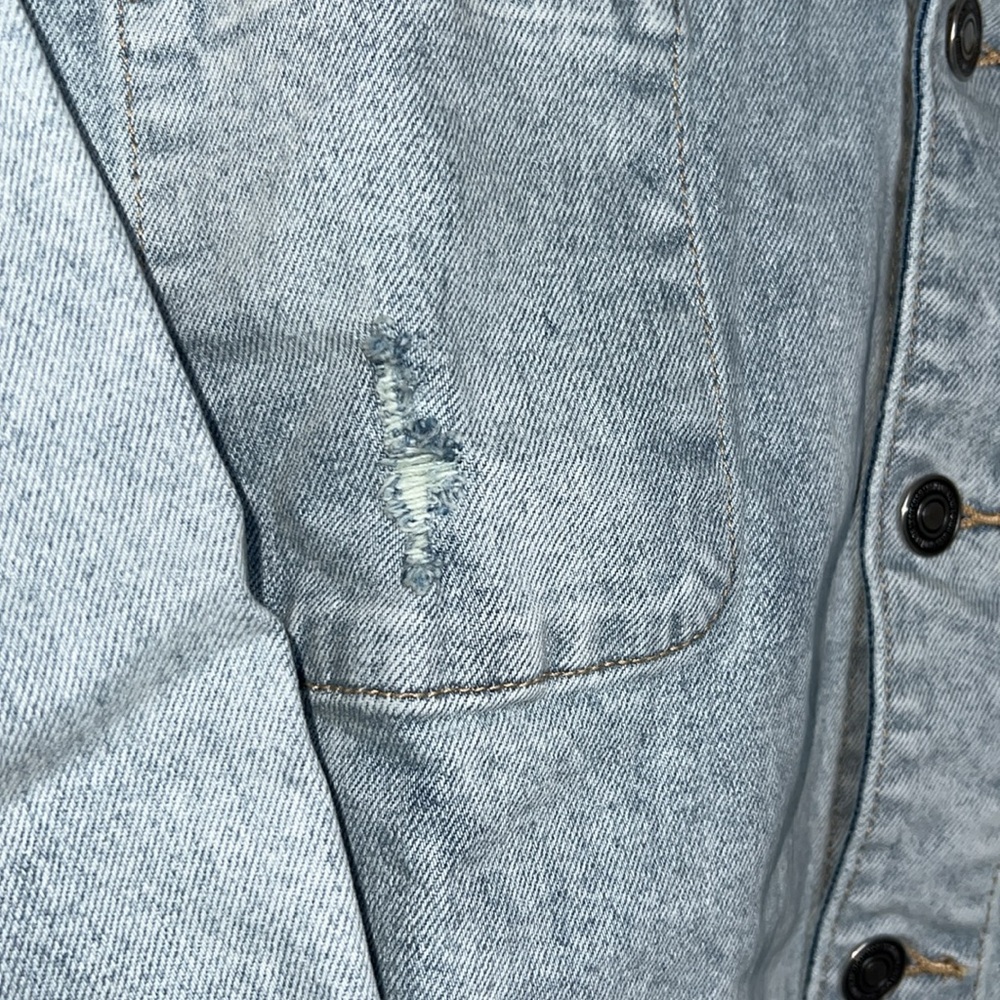 NWT LNDN Landon Denim Distressed Denim Jacket - Sun Wash - Picture 3 of 6